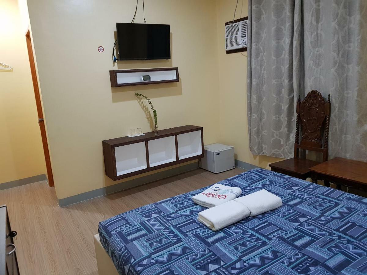 B&S Orchids Suites Hotel Dipolog Exterior photo