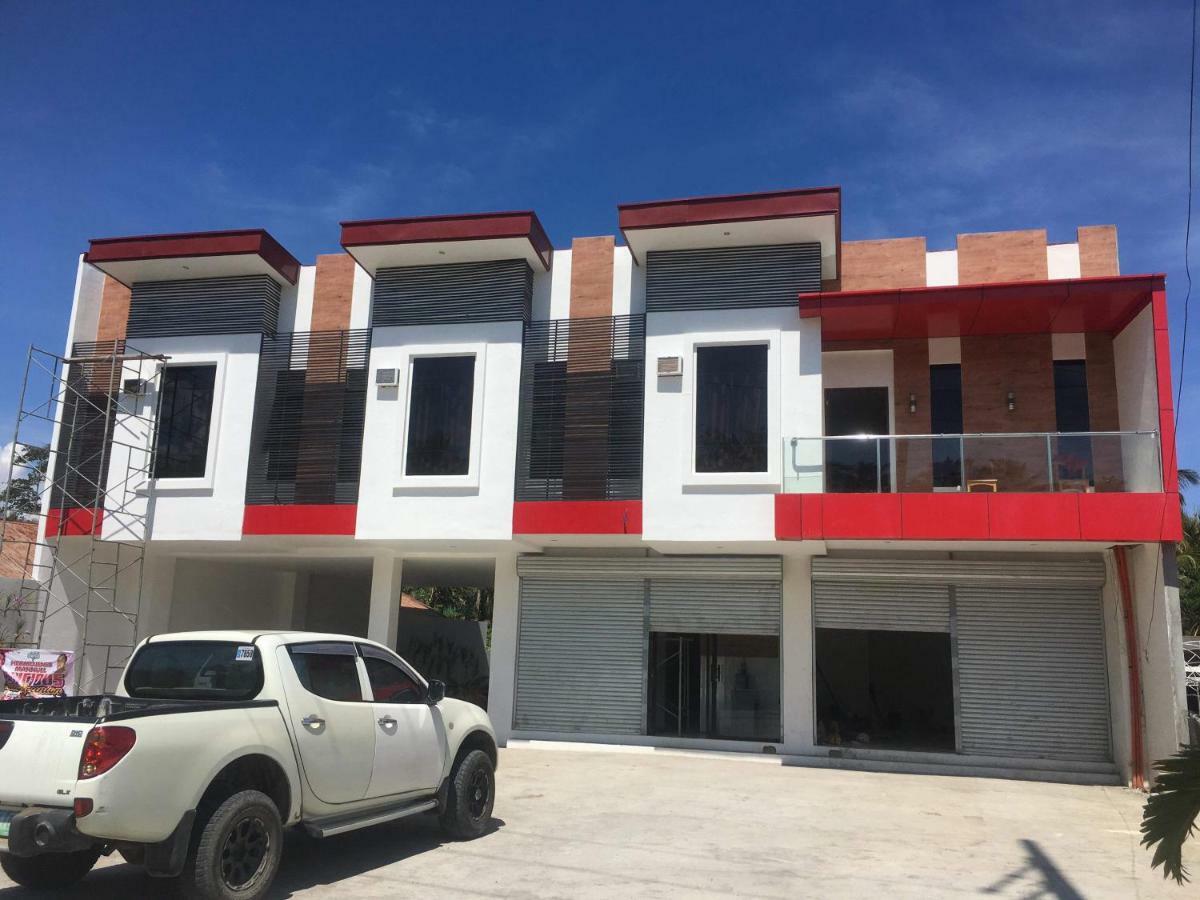 B&S Orchids Suites Hotel Dipolog Exterior photo